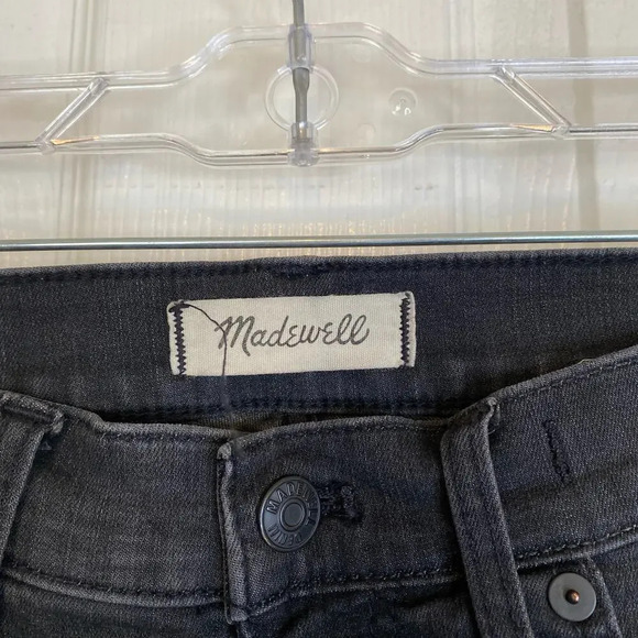 MADEWELL Petite 9 Inch  Mid-Rise Skinny Jeans in Black Sea Size 26P Distressed - Picture 5 of 11